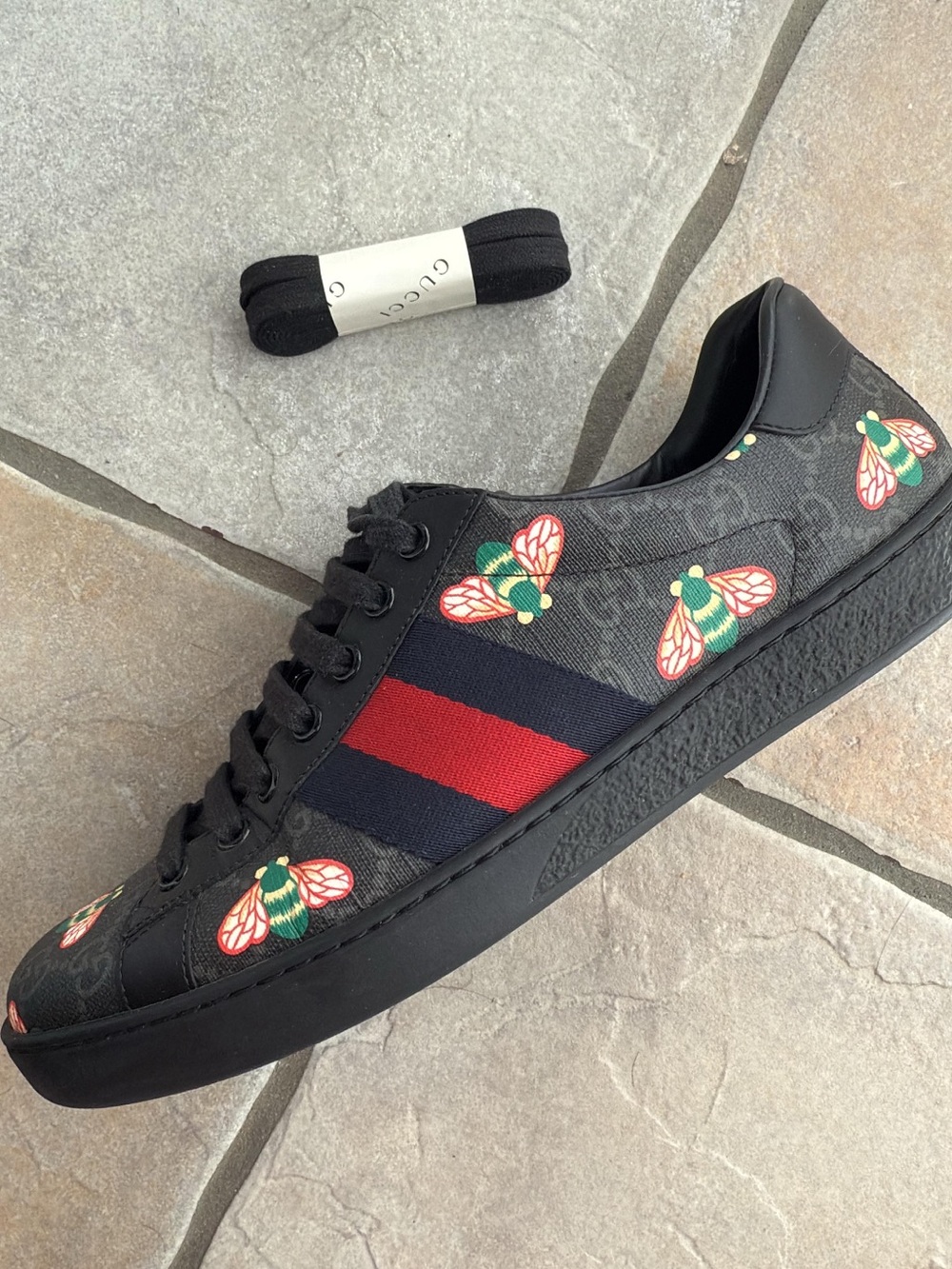 Gucci Black Red Navy Bee Web Low-Top Sneaker limited edition